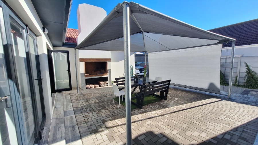 3 Bedroom Property for Sale in Port Owen Western Cape